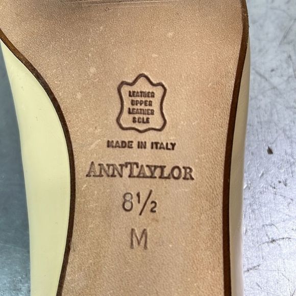 Ann taylor Laced Topline & Bow Vamp Snipped Toe Kitten Heel Pumps Nude Leather - Picture 8 of 9